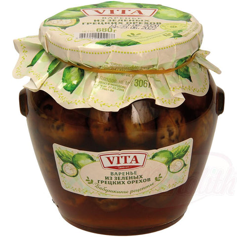Noix vertes au sirop de sucre